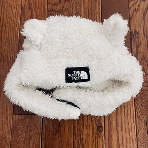 North Face BABY BEAR SUAVE OSO BEANIE in Gardenia White Size 6-24M